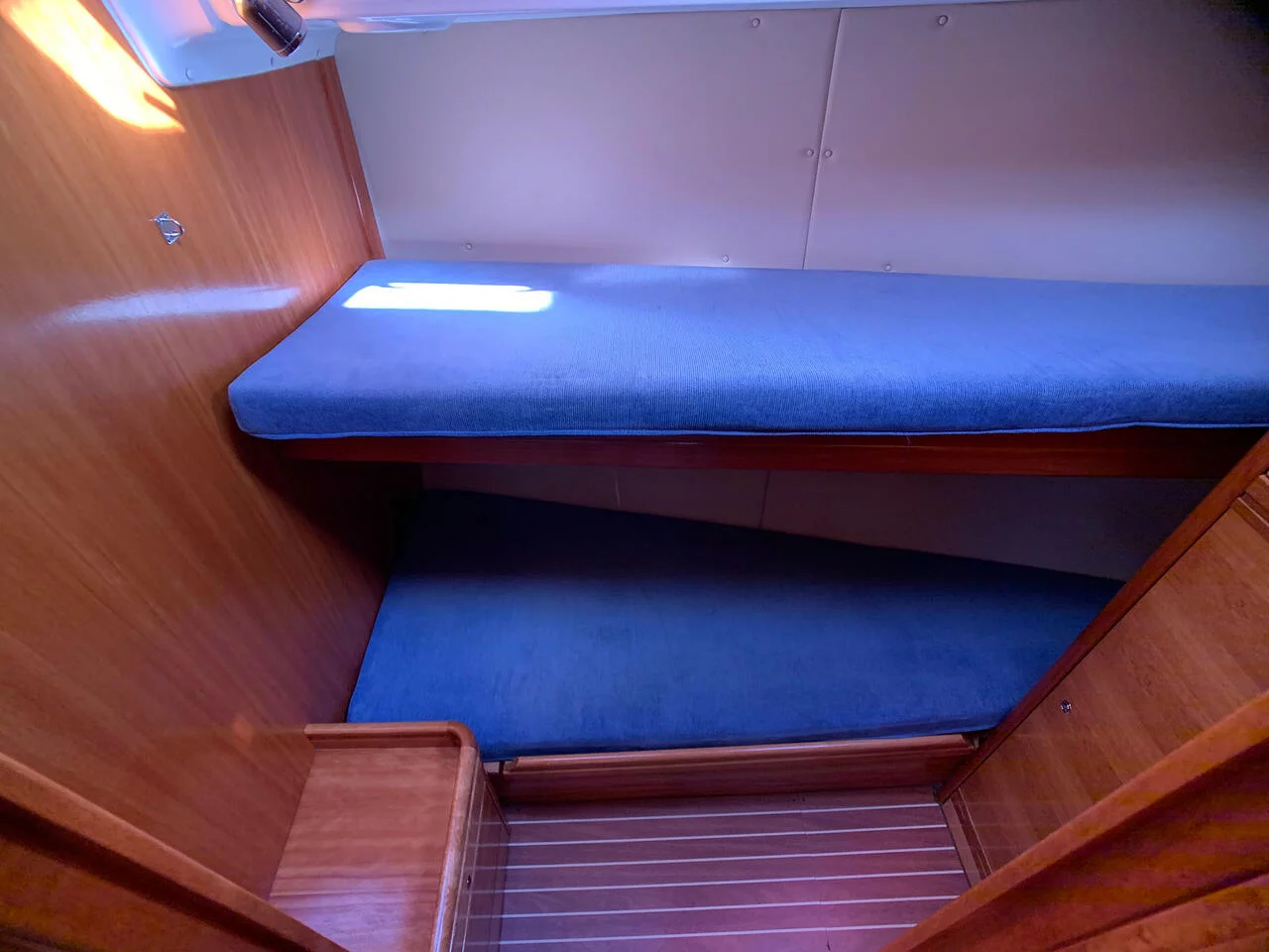 Bavaria 46 Cruiser (Snoopy)  - 17