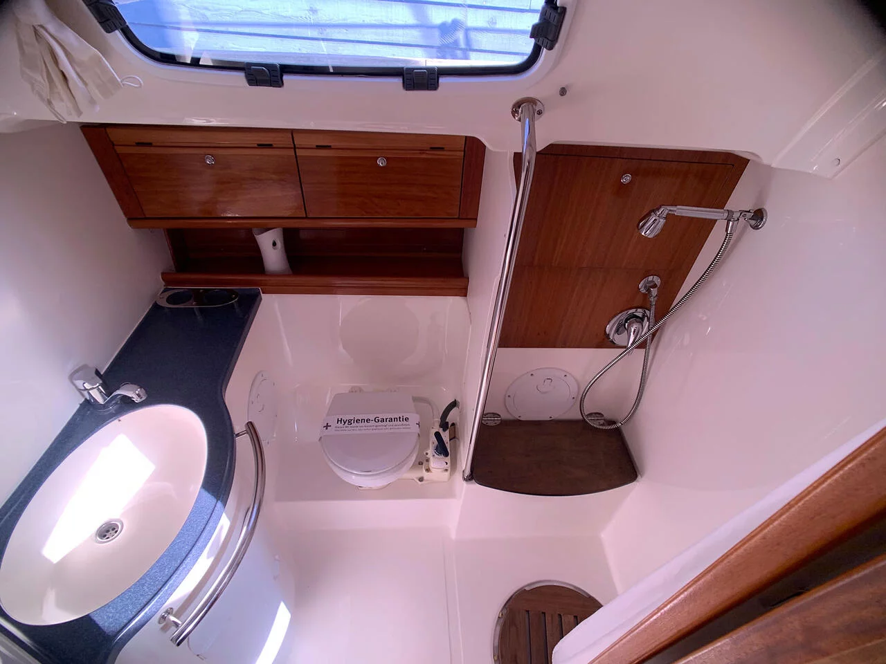 Bavaria 46 Cruiser (Snoopy)  - 1