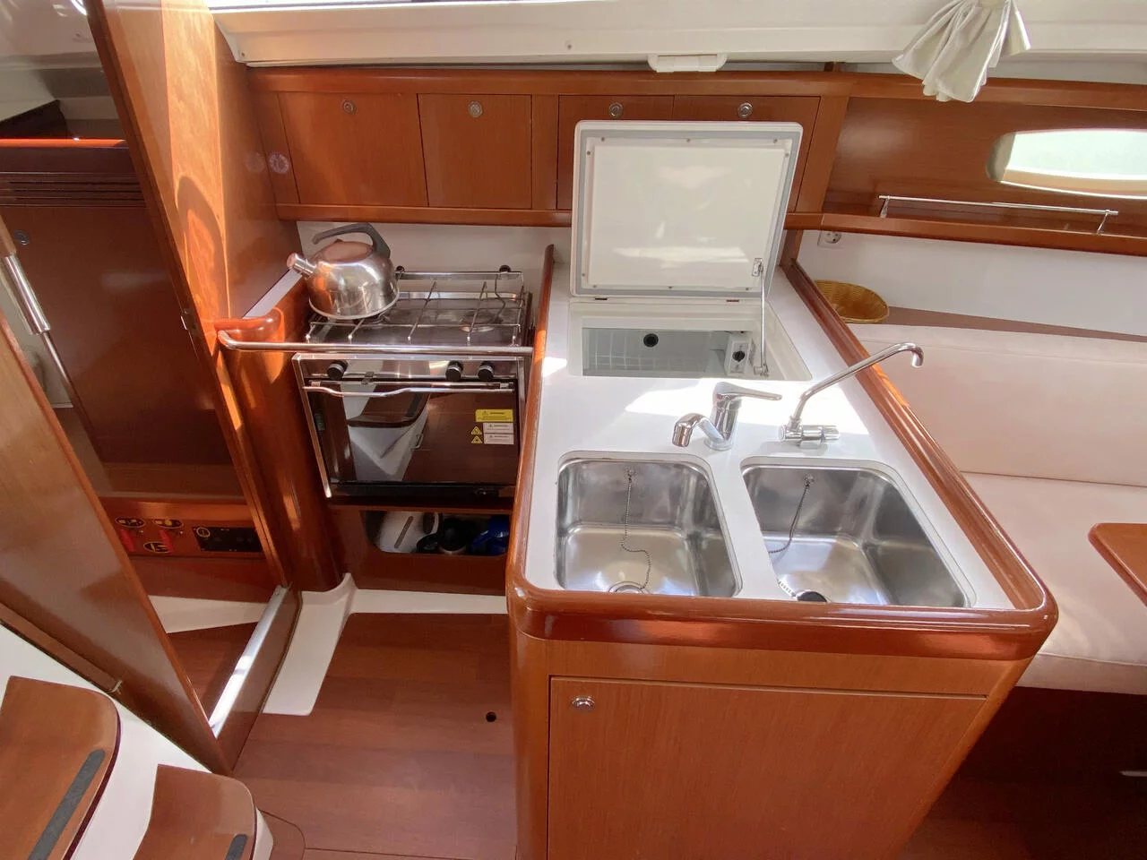 Oceanis 31 (Little Jo)  - 11