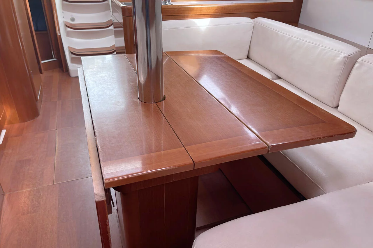 Oceanis 37 (White Horse)  - 13