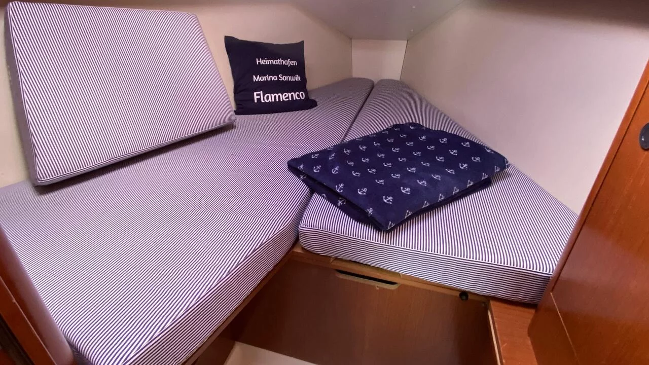 Oceanis 31 (Flamenco)  - 14