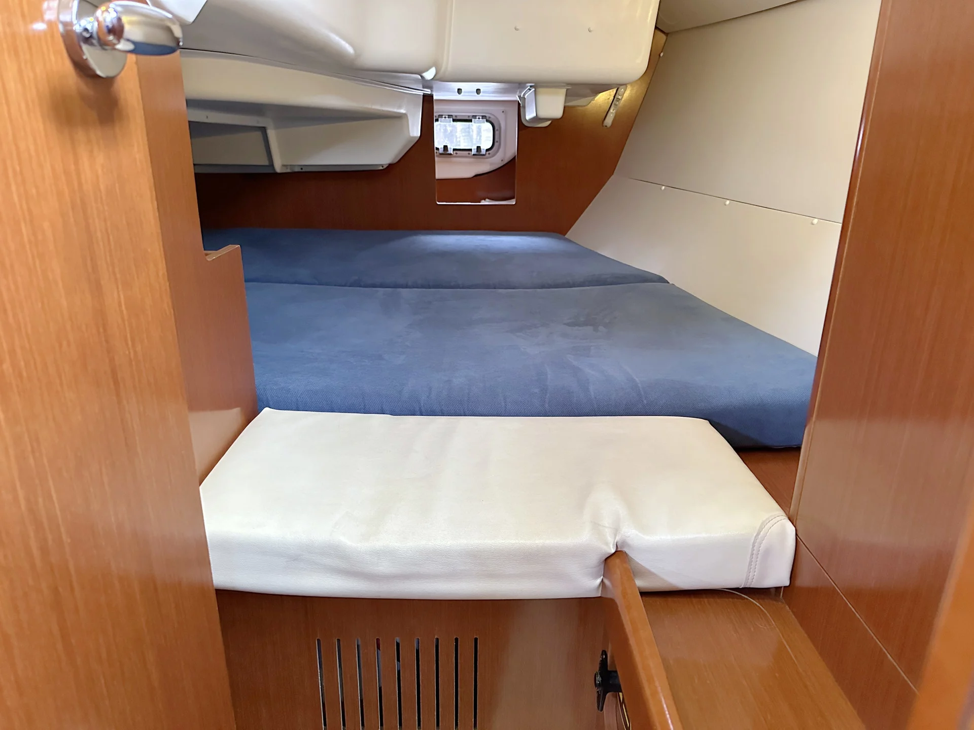 Oceanis 31 (Mambo)  - 15