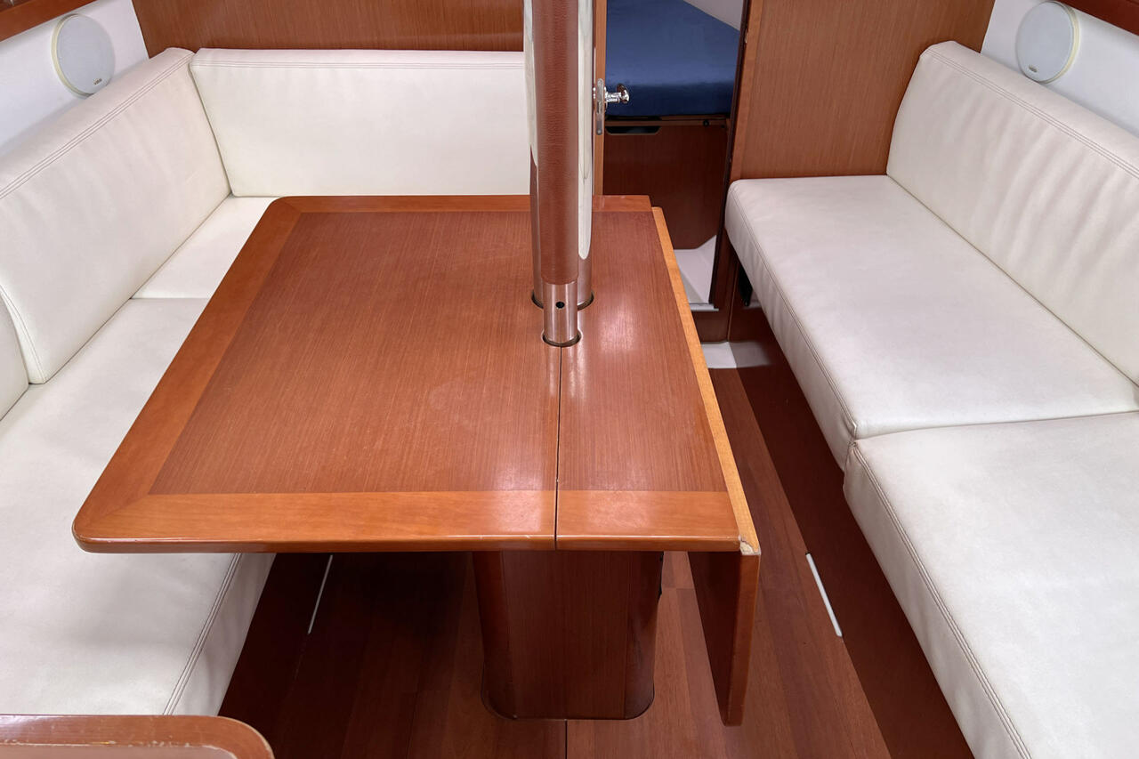 Photo #16 - Oceanis 31 (Robben) in  - 39577