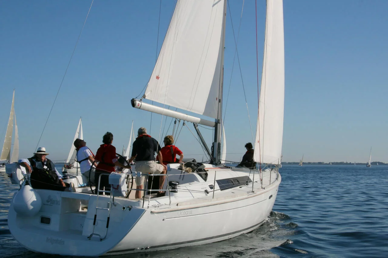 Oceanis 37 (Hornet)  - 3