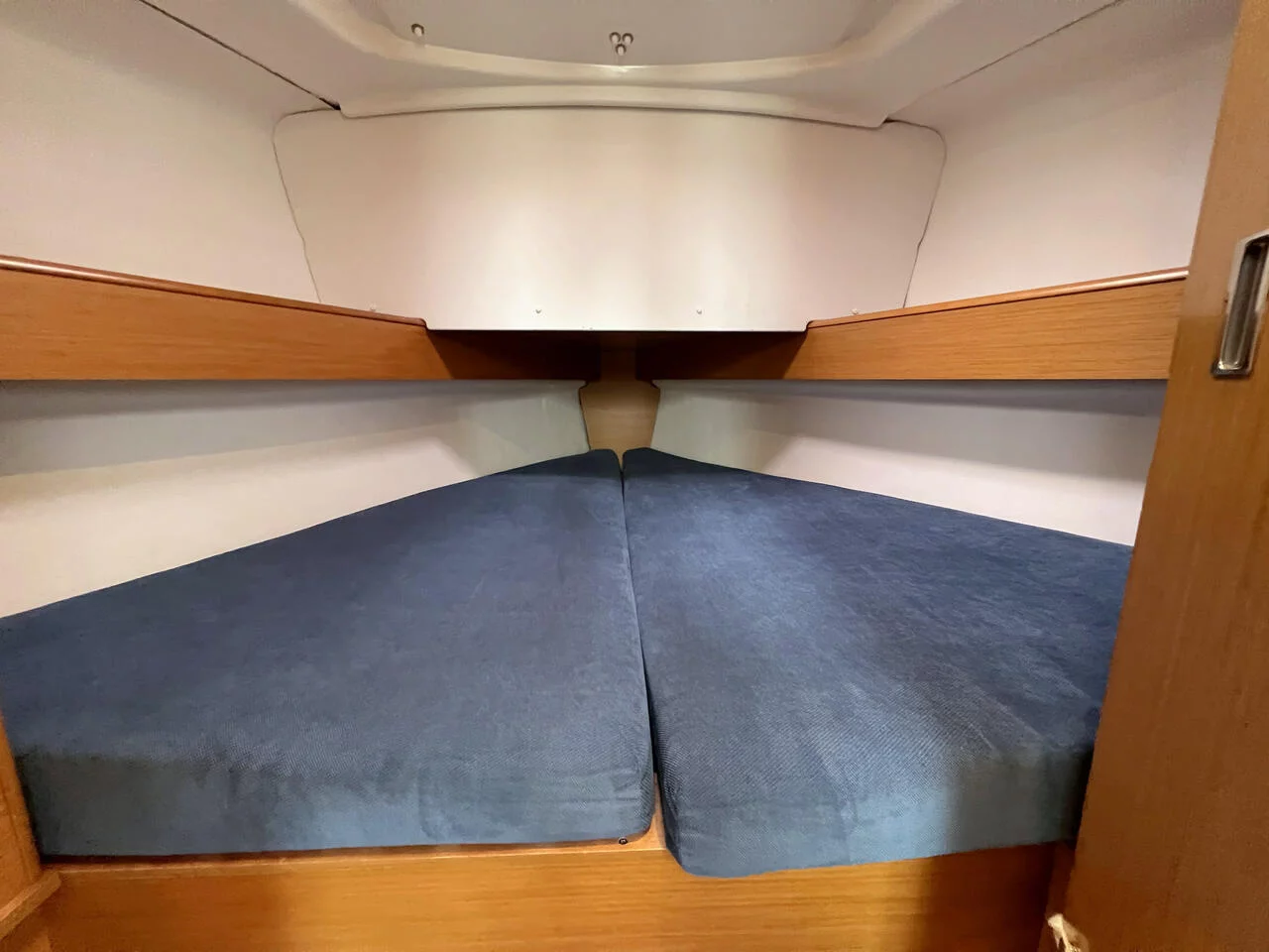 Sun Odyssey 30i (Lightning)  - 16