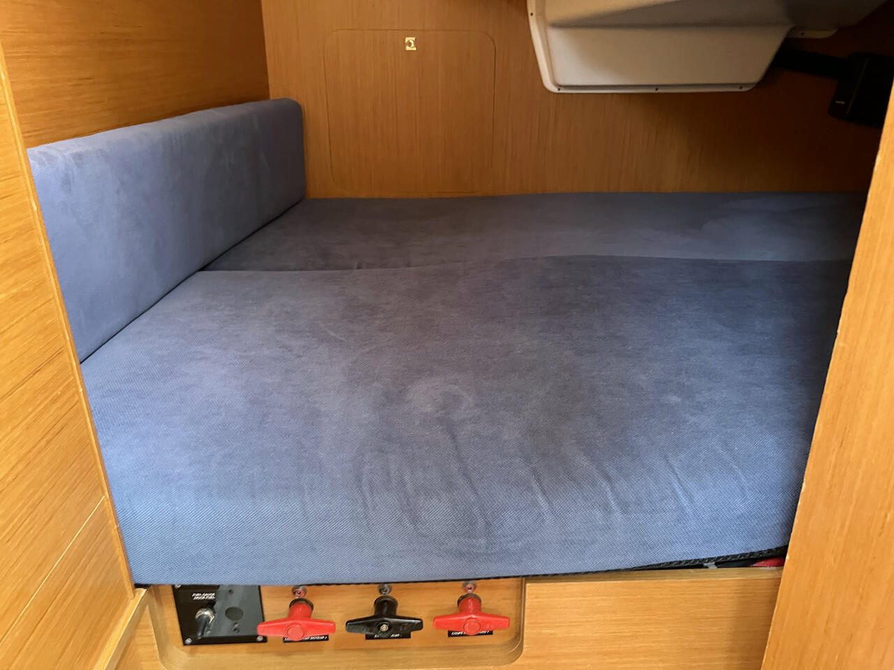 Photo #18 - Sun Odyssey 30i (Lightning) in Barth - 39581