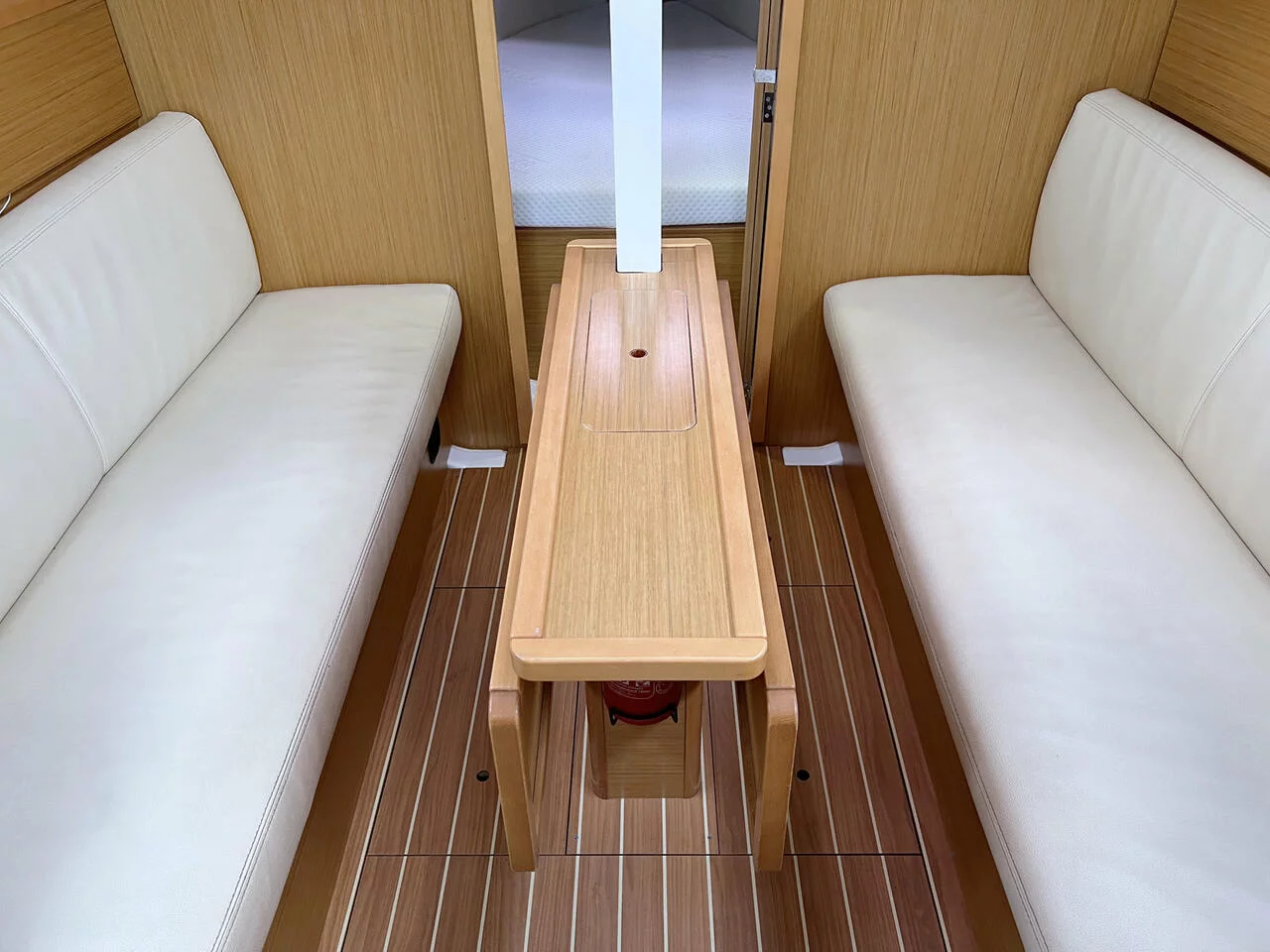Sun Odyssey 30i (Thunder)  - 10