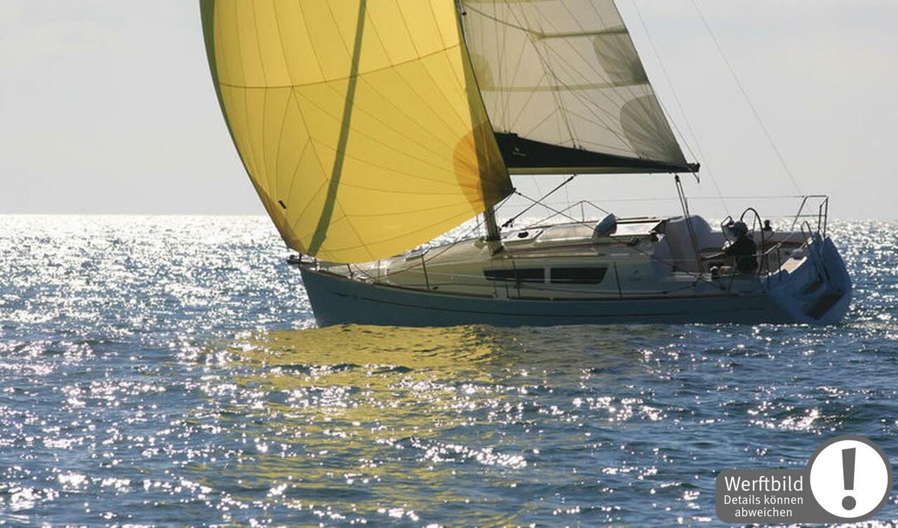 Photo #7 - Sun Odyssey 30i (Storm) in  - 39583