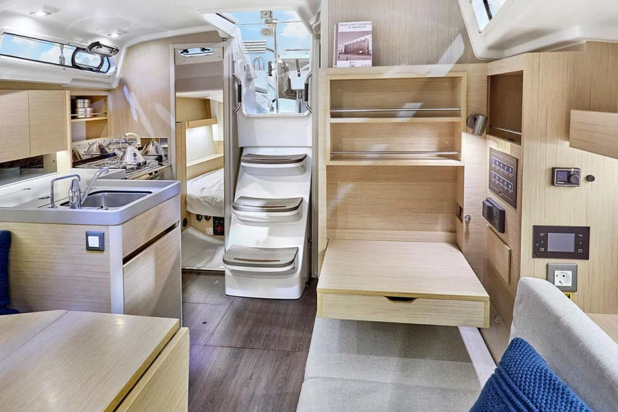 Oceanis 34.1 - 3 cab. (VRUBEL)  - 8
