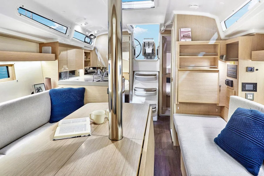 Oceanis 34.1 - 3 cab. (VRUBEL)  - 9