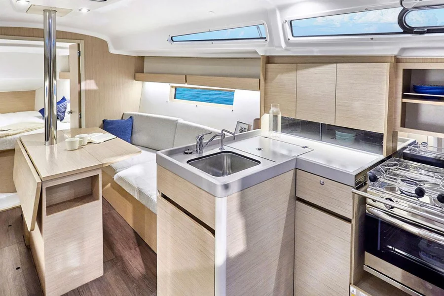 Oceanis 34.1 - 3 cab. (VRUBEL)  - 11