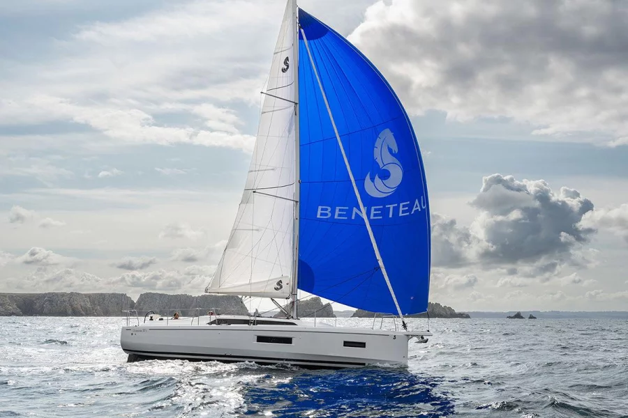 Oceanis 37.1 (KLIUN)  - 0