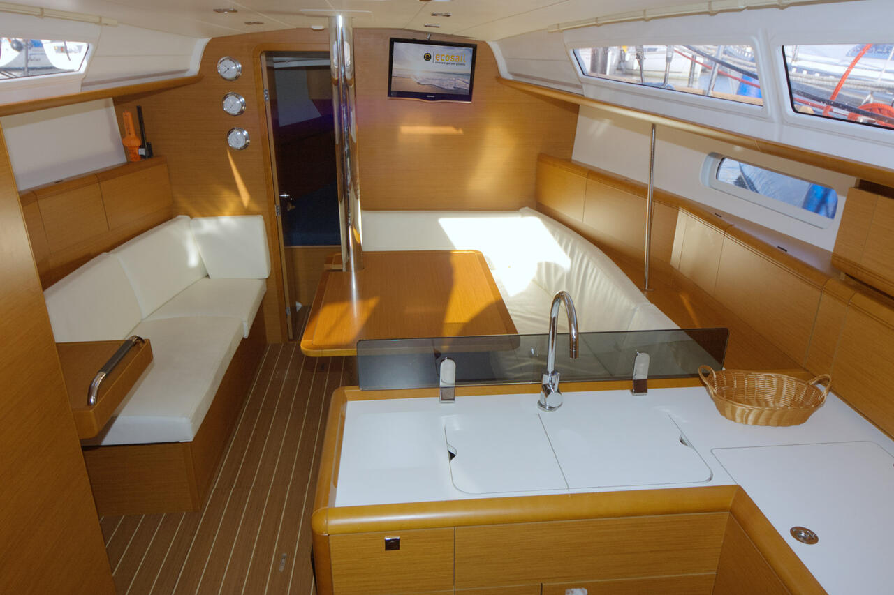 Photo #7 - Sun Odyssey 379 (Pluto) in Flensburg - 39592