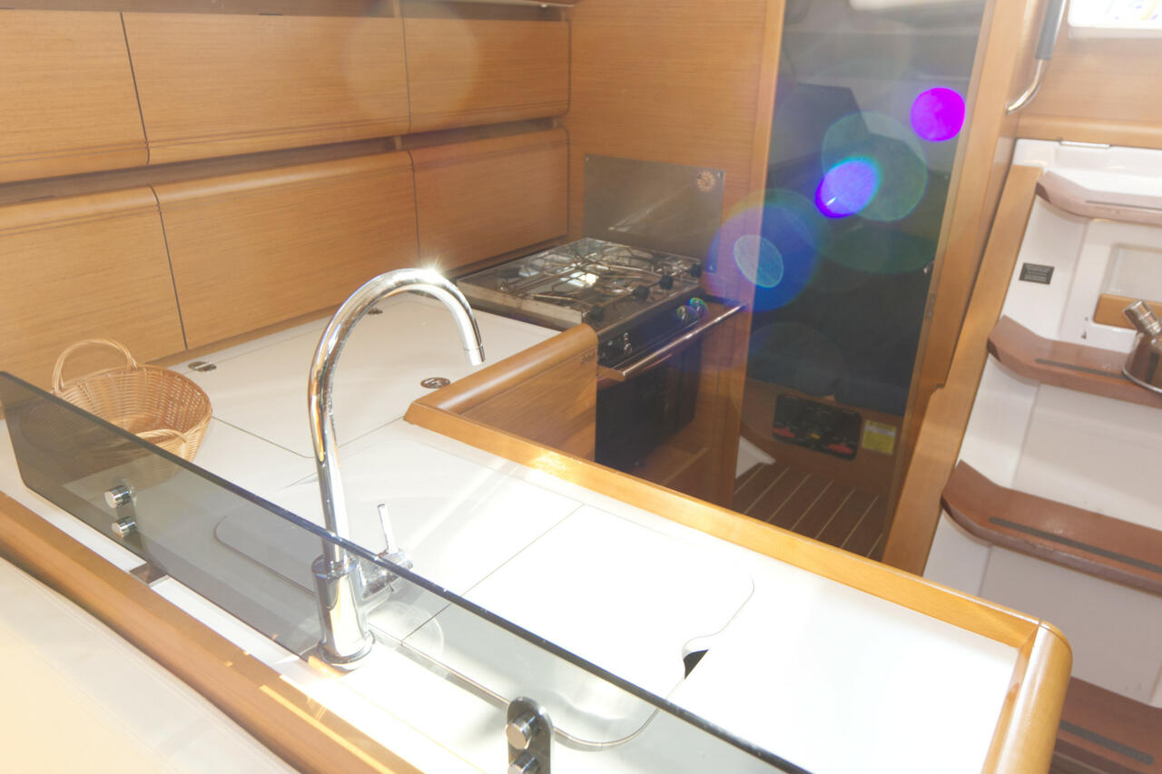 Photo #9 - Sun Odyssey 379 (Pluto) in Flensburg - 39592