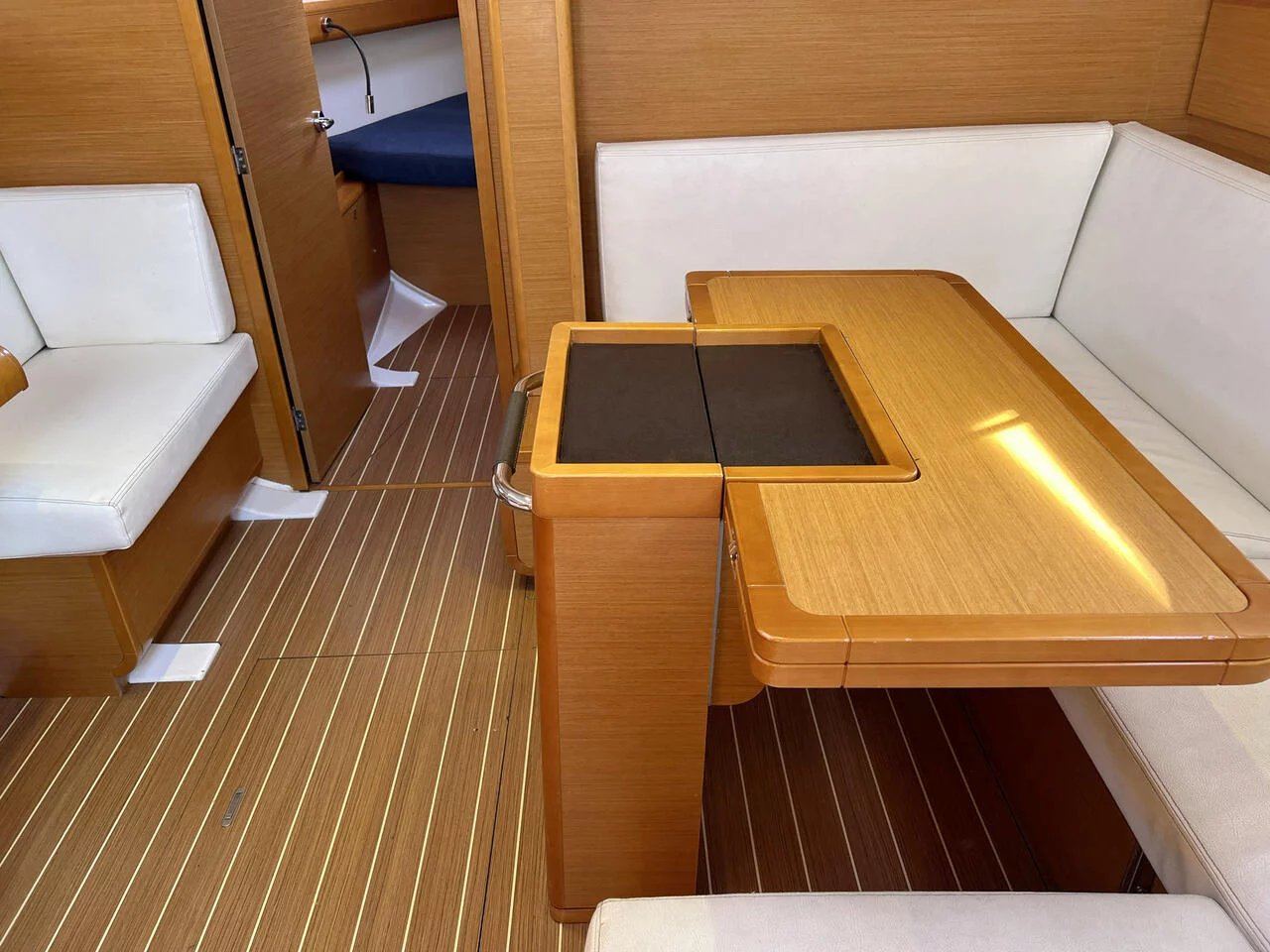 Sun Odyssey 409 (Shinju)  - 14