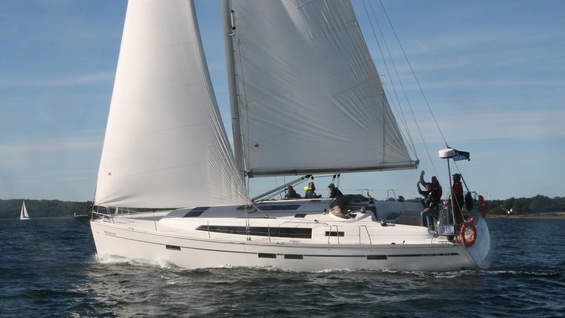 Photo #3 - Bavaria Cruiser 46 - 4 cab. (Momo) in  - 39601