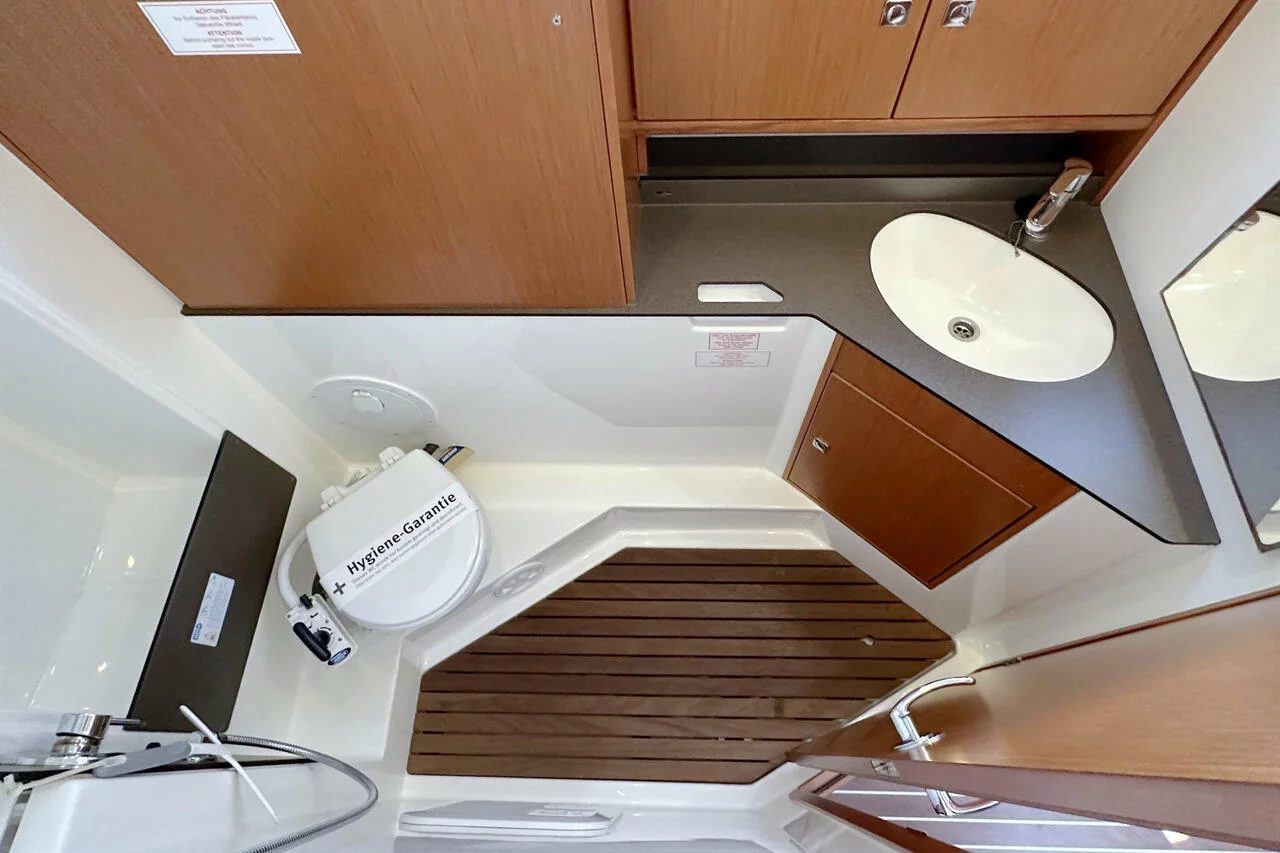 Bavaria Cruiser 33 (Claysea)  - 16