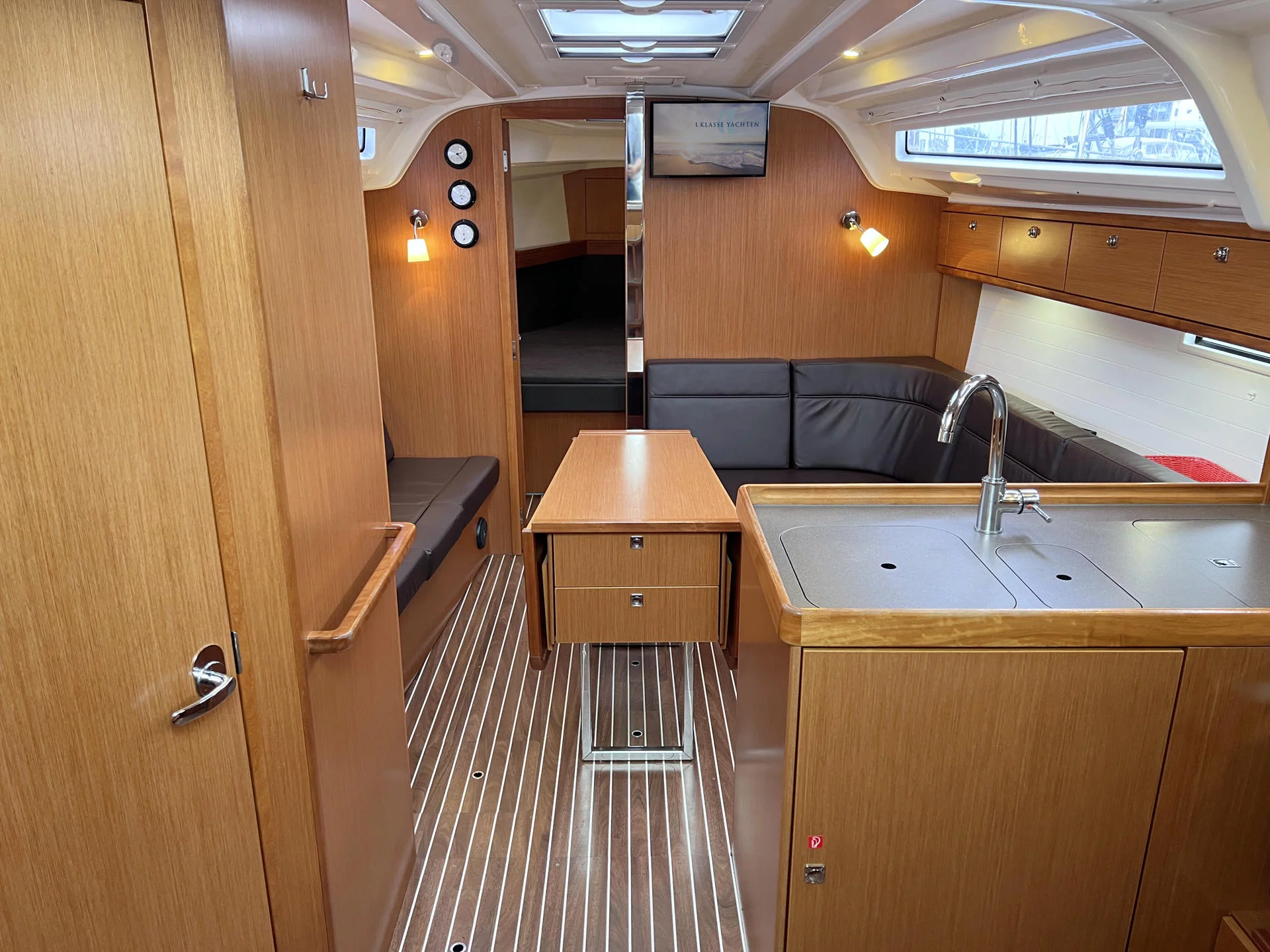 Bavaria Cruiser 37 - 3 cab. (Finny Ocean)  - 7