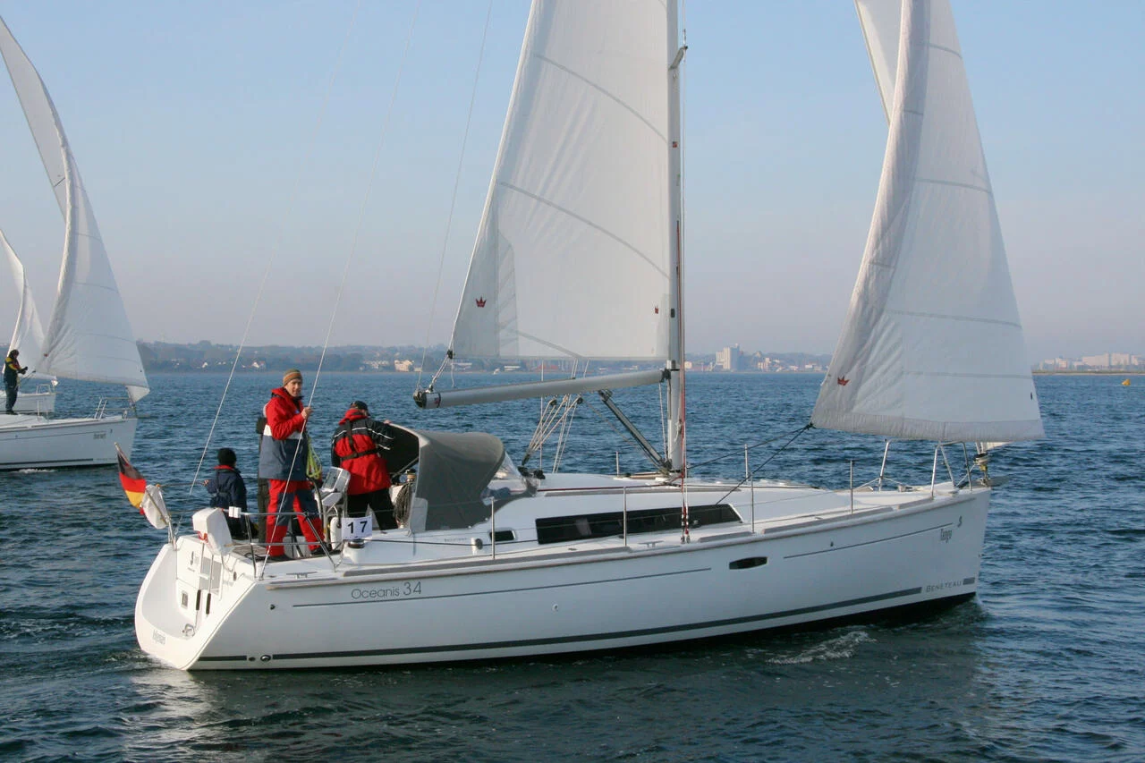 Oceanis 34.2 (Tango)  - 6