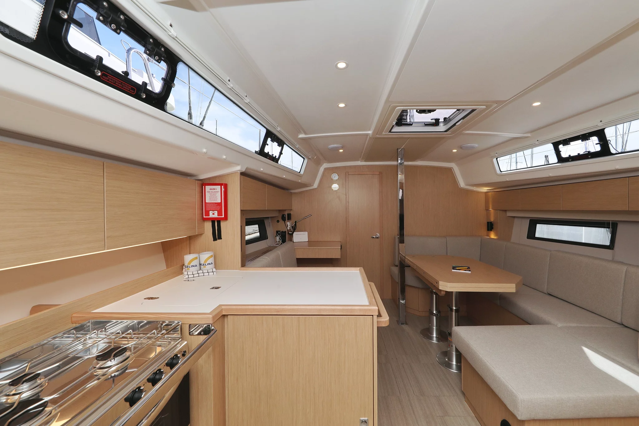 Bavaria C42 (Levente)  - 12