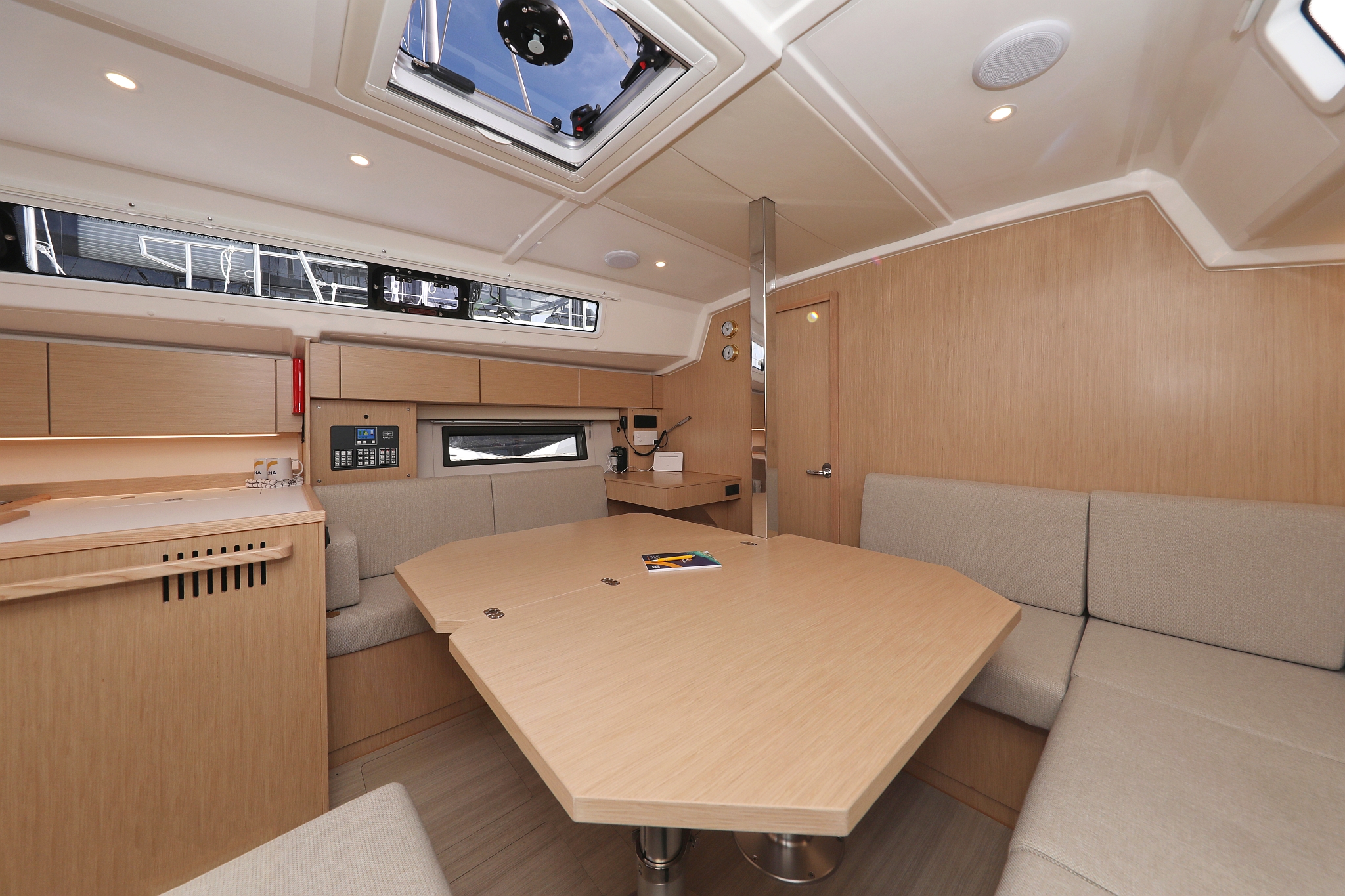Photo #18 - Bavaria C42 (Levente) en Sibenik - 39633