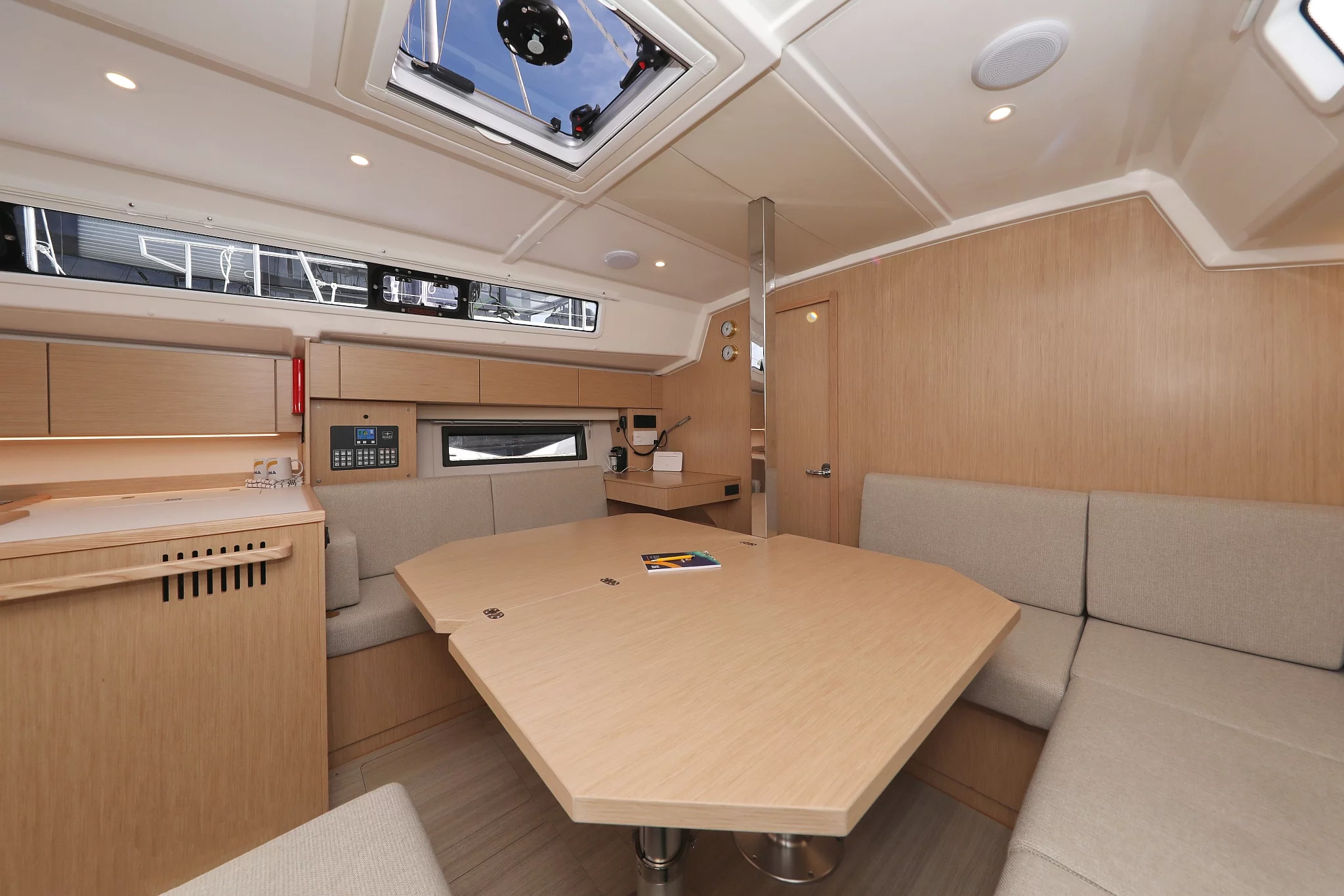 Bavaria C42 (Levente)  - 17