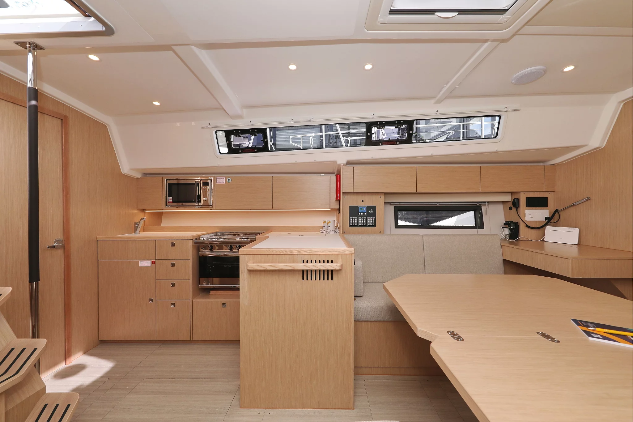 Bavaria C42 (Levente)  - 19