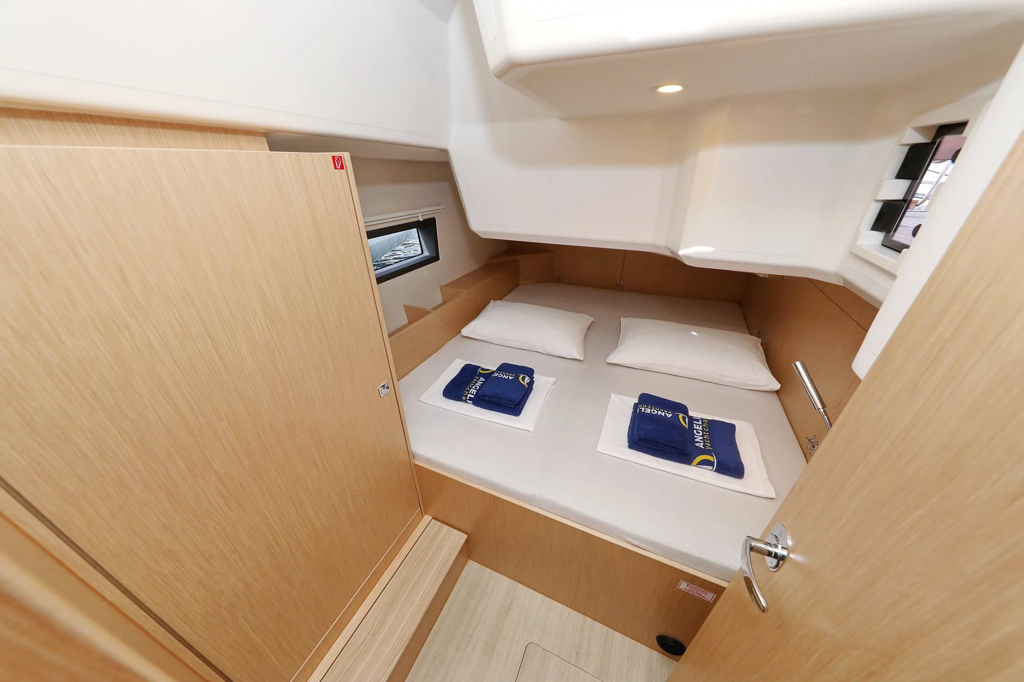 Bavaria C42 (Levente)  - 23