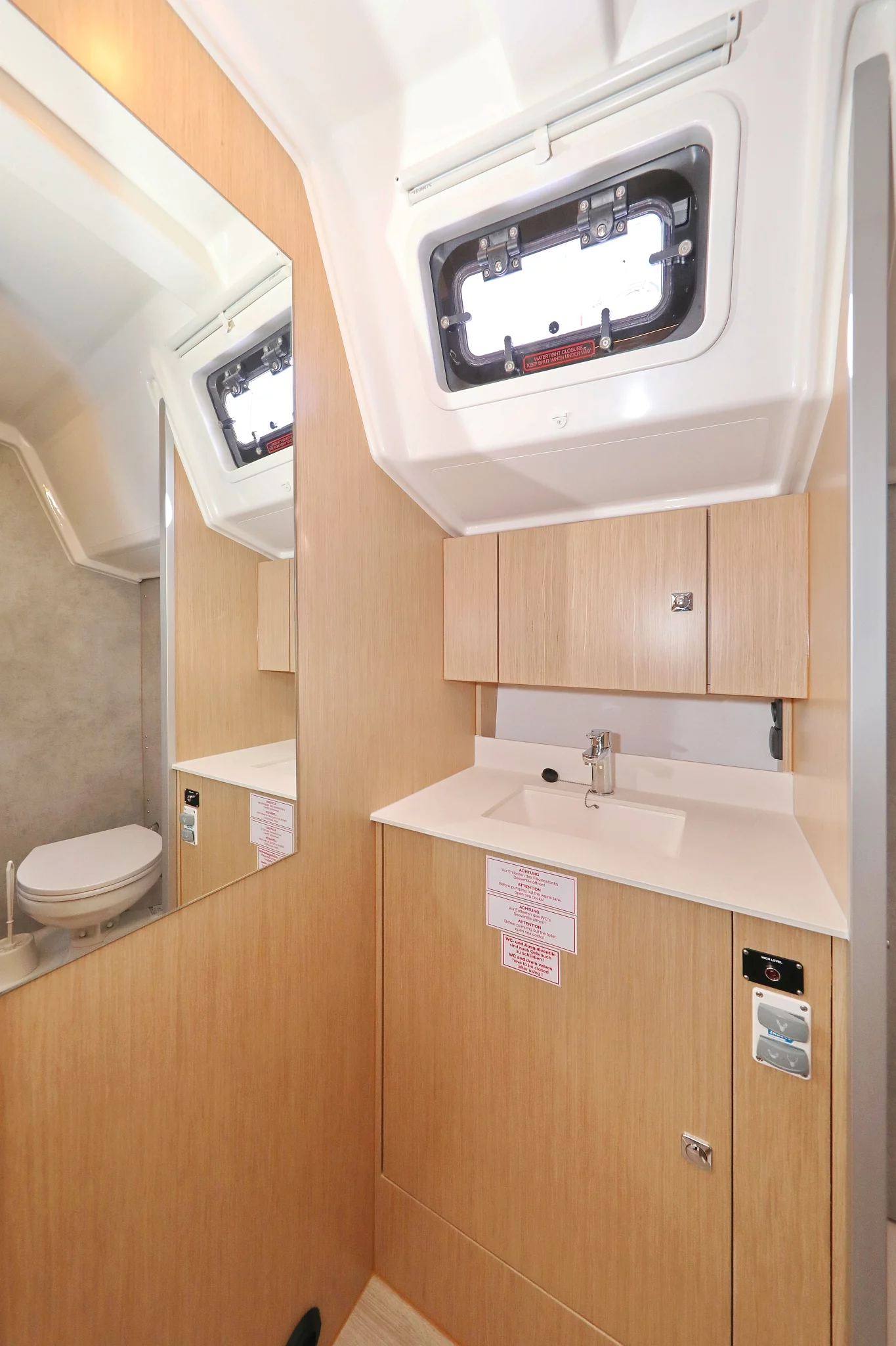 Bavaria C42 (Levente)  - 38