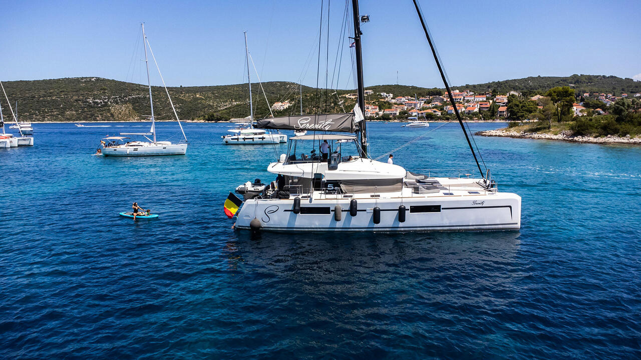 Photo #3 - Lagoon 52 - 6 cab. (Serenity) in Kastela - 39637