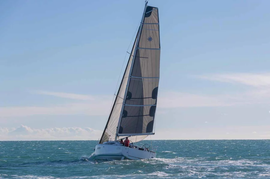Sun Odyssey 380 (Bella Mia)  - 3
