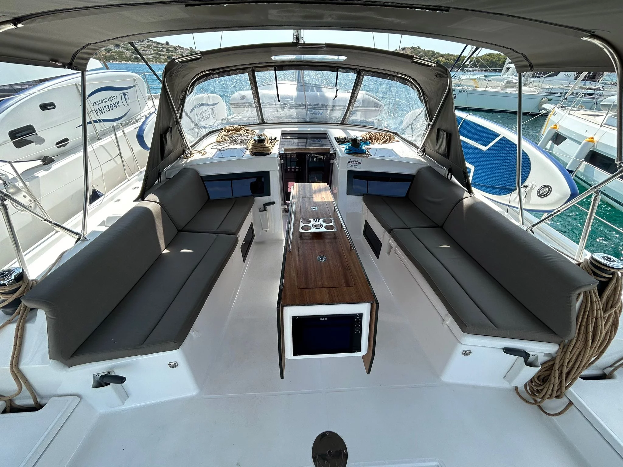 Dufour 470 - 4 cab. (Fantasea)  - 7