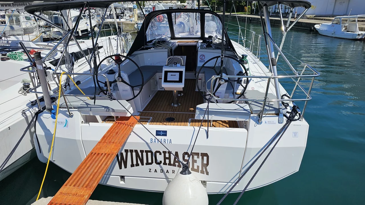 Bavaria C38 (Windchaser)  - 4