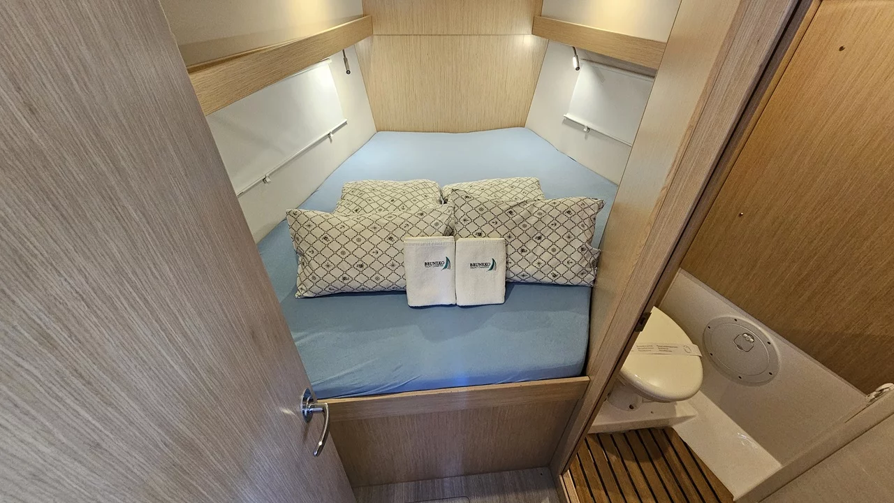 Bavaria C38 (Windchaser)  - 26