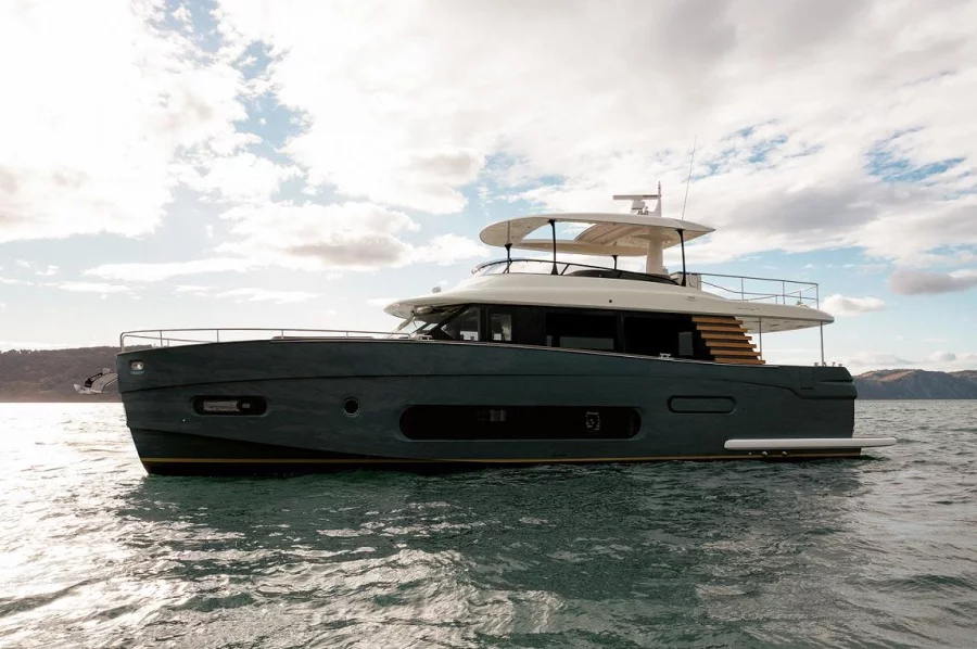 Azimut Magellano 66 (Amparito V)  - 0