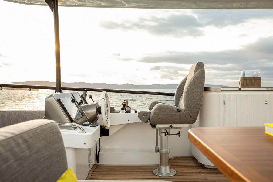Photo #7 - Azimut Magellano 66 (Amparito V) in Podstrana - 39688