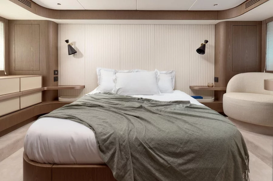 Azimut Magellano 66 (Amparito V)  - 18