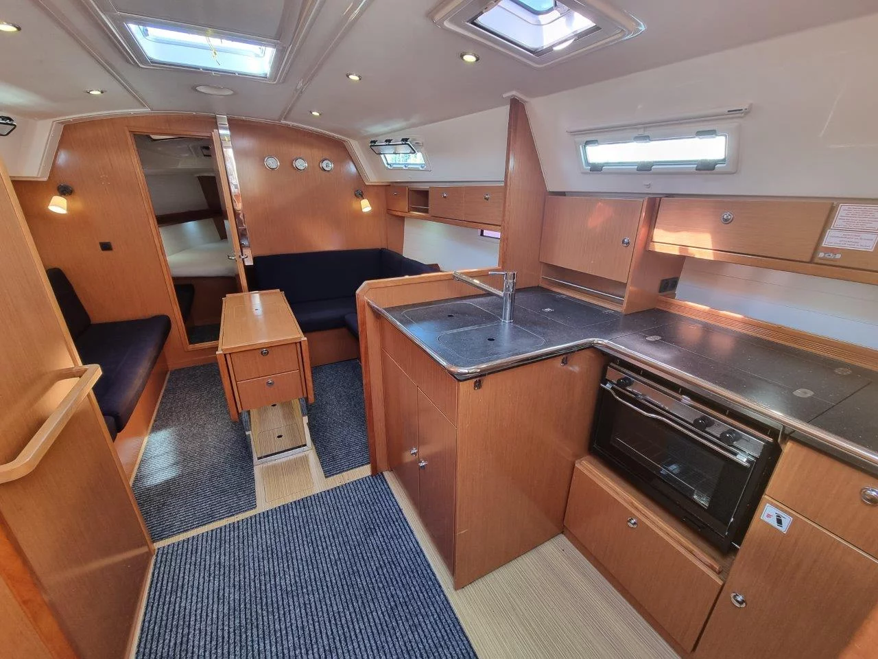 Bavaria Cruiser 36 (Eleven)  - 4