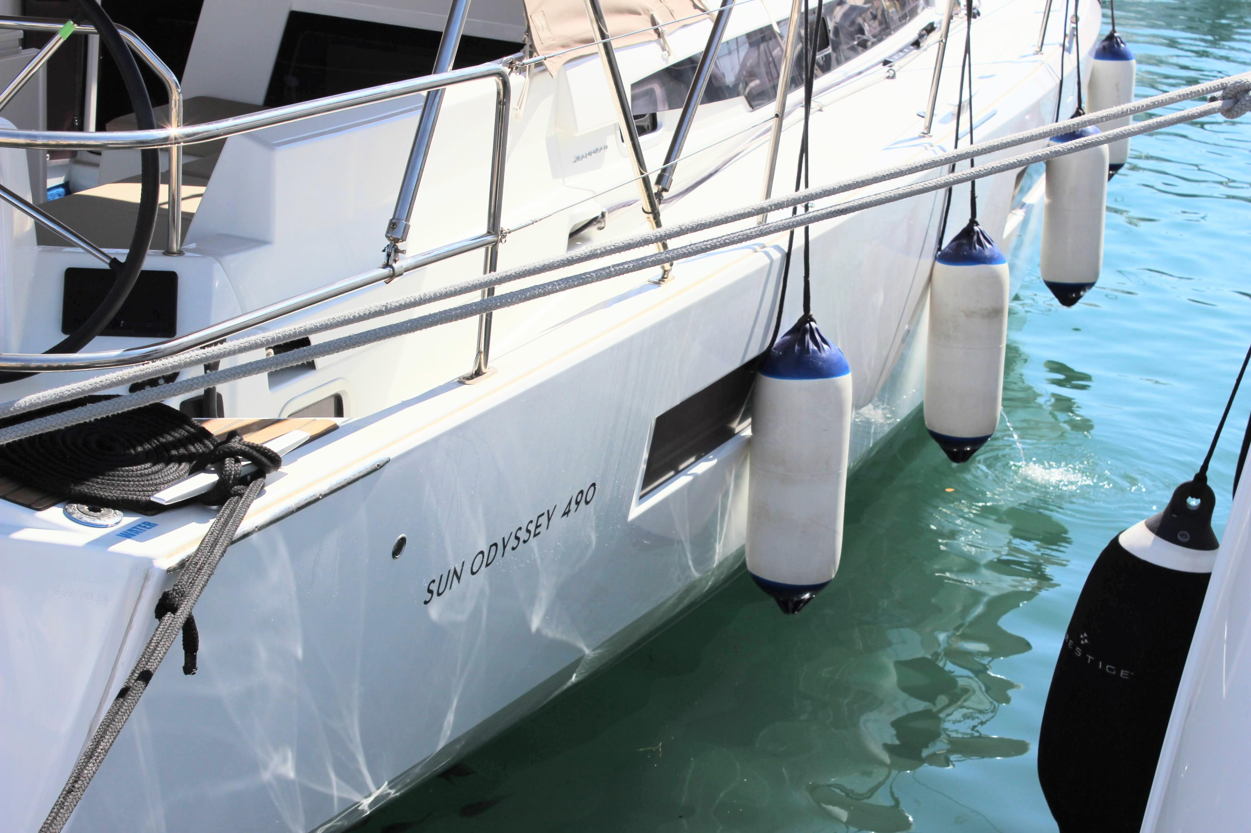 Sun Odyssey 490 - 4 + 1 cab. — photo 5