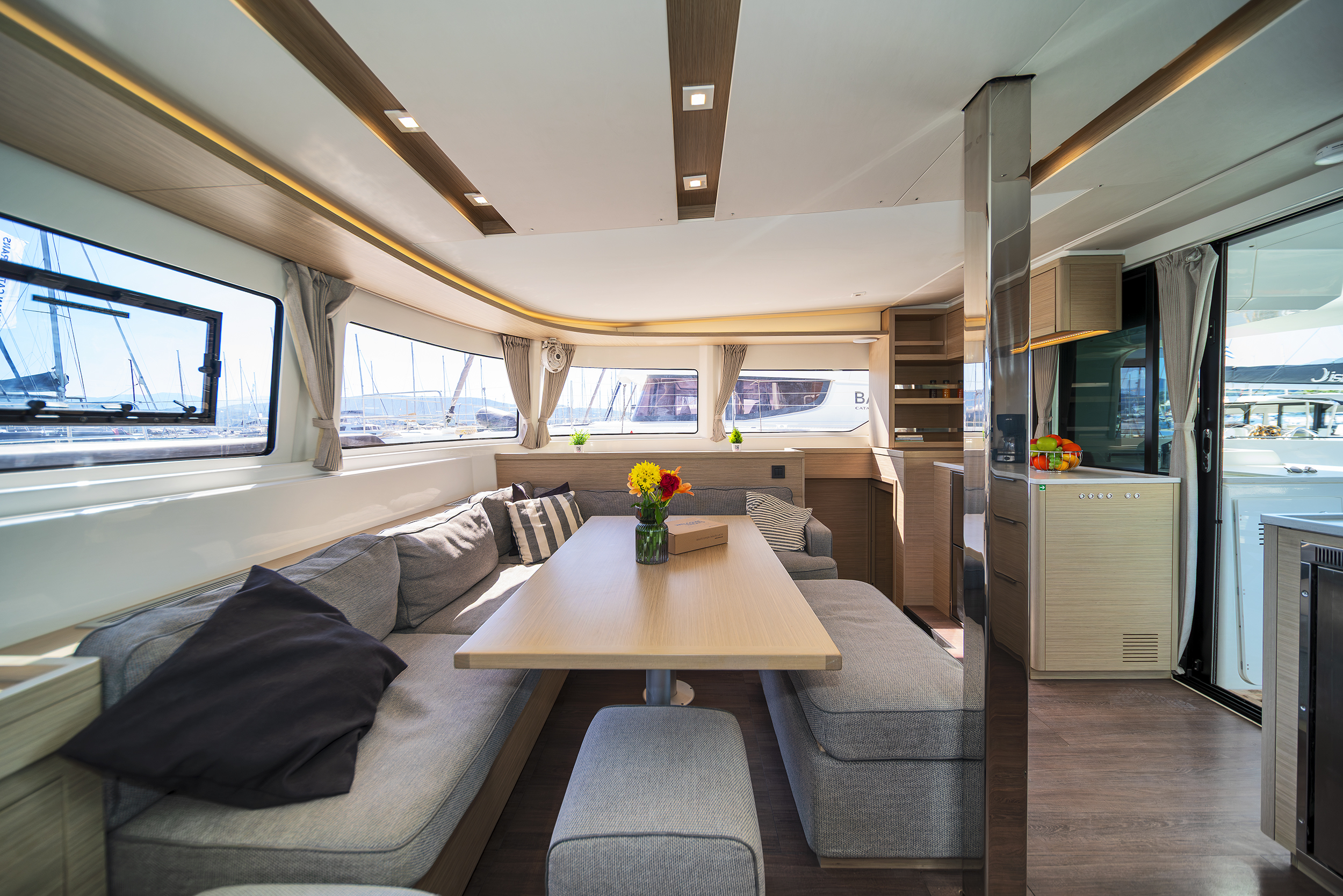 Lagoon 46 - 4 + 2 cab. — photo 8