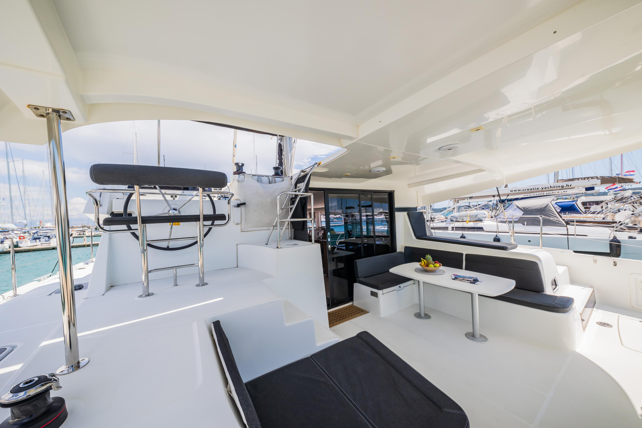 Photo #10 - Lagoon 42 - 4 + 2 cab. (Edita) in Trogir - 39701
