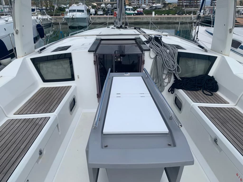 Oceanis 41.1 (Nina)  - 6