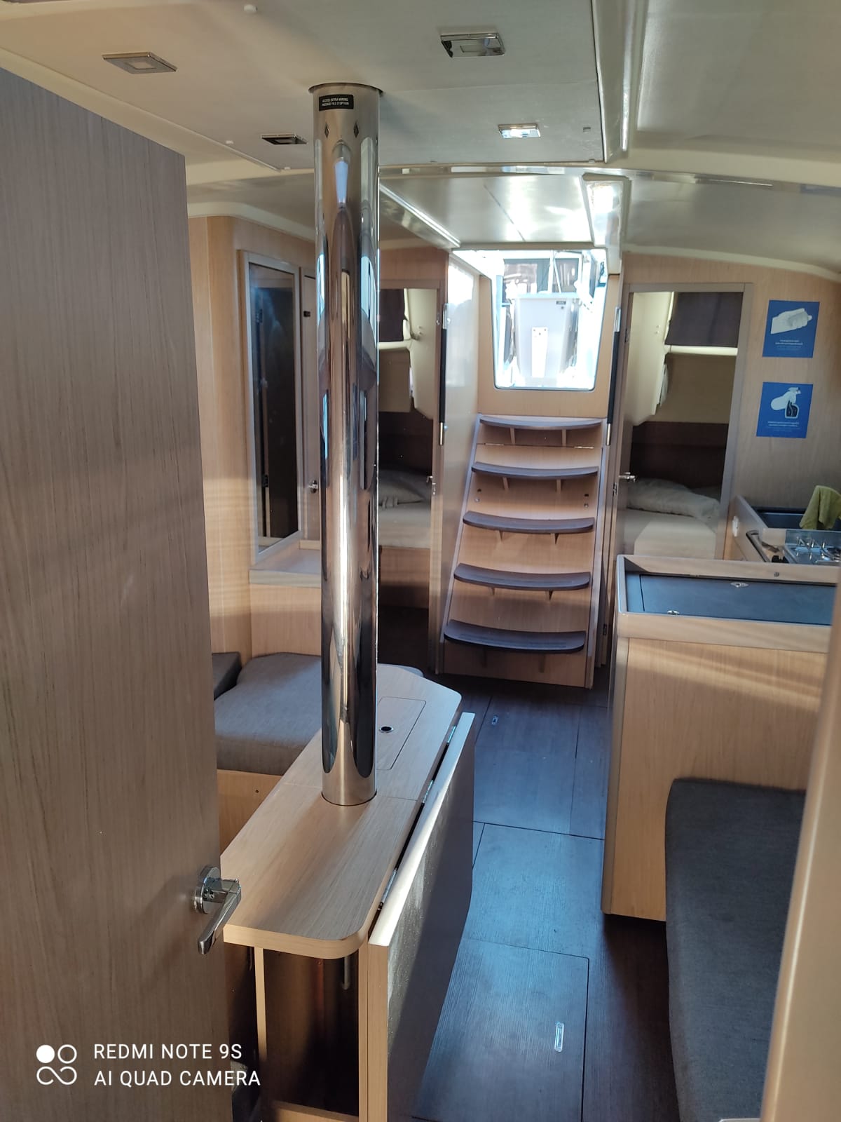 Photo #12 - Oceanis 41.1 (Nina) in Salerno - 39726