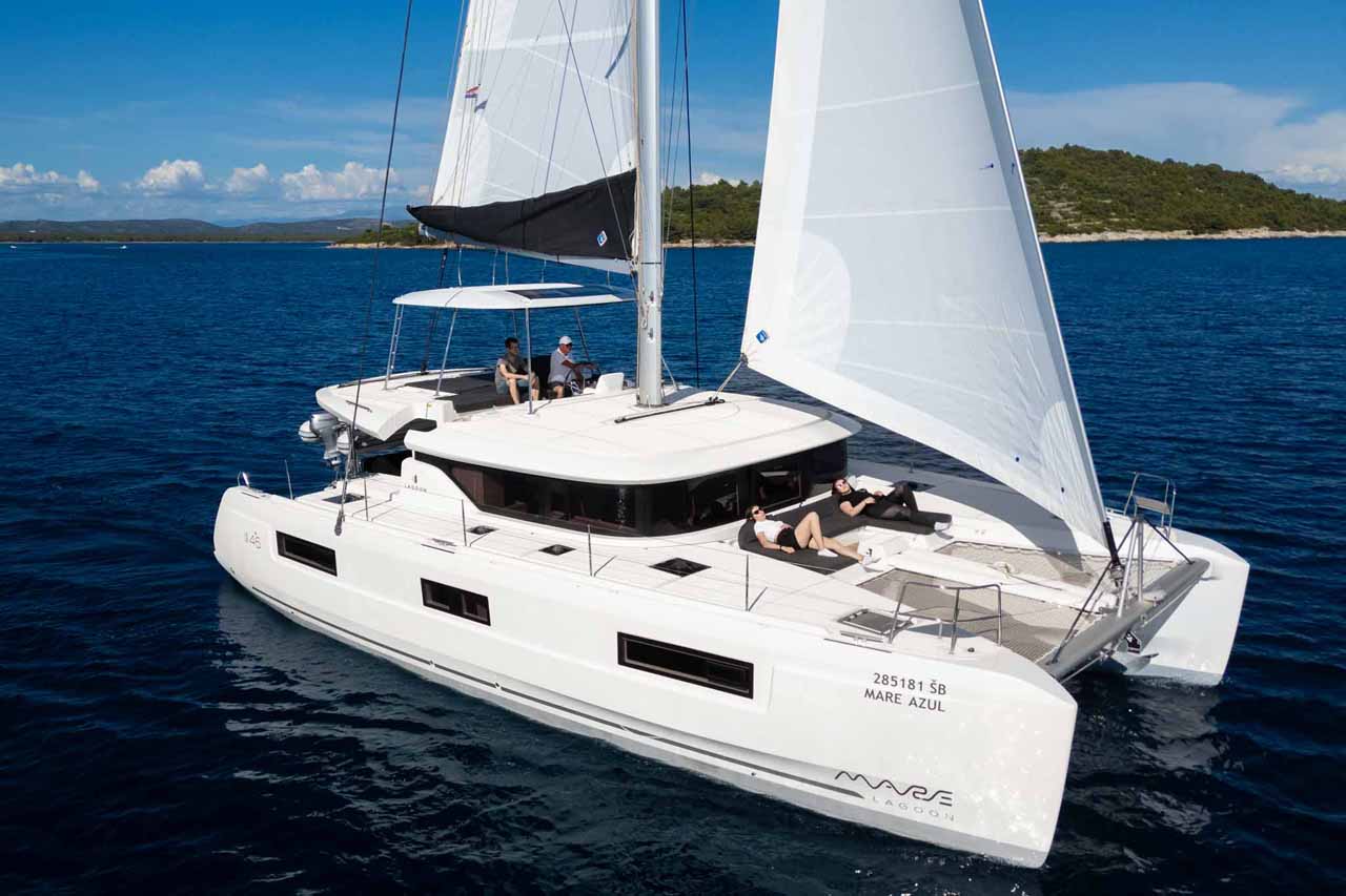 Photo #1 - Lagoon 46 - 4 + 2 cab. (Mare Azul) en Sibenik - 39731