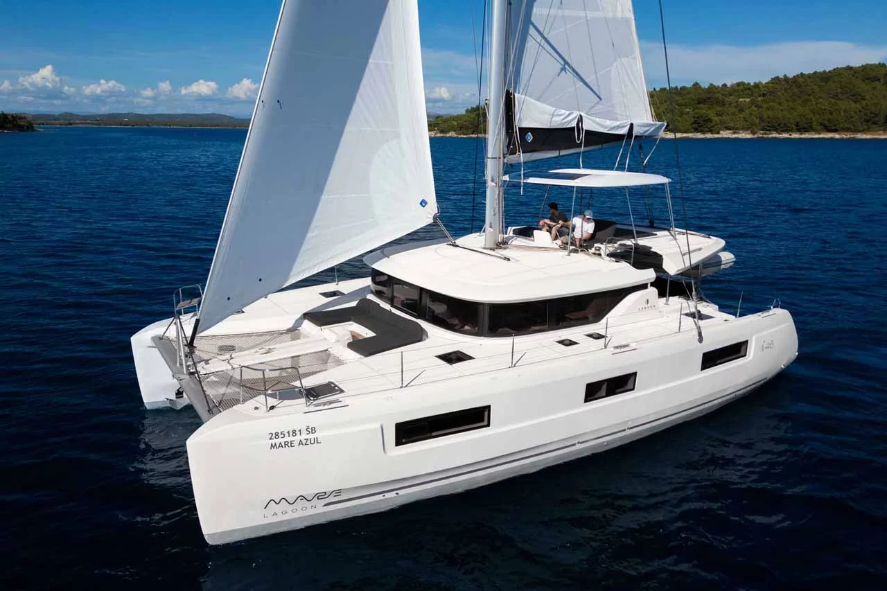 Lagoon 46 - 4 + 2 cab. (Mare Azul)  - 2