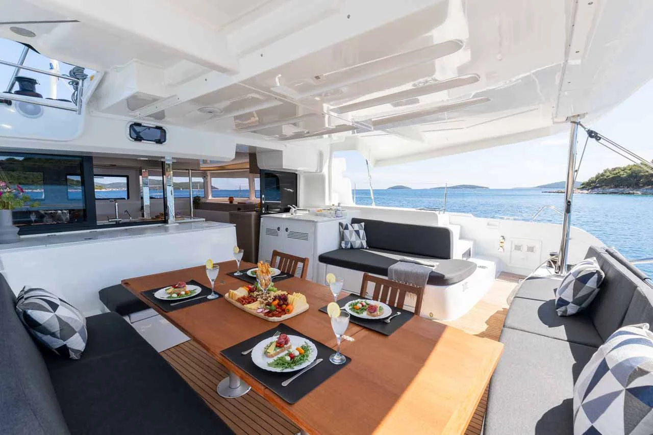Lagoon 46 - 4 + 2 cab. (Mare Azul)  - 7