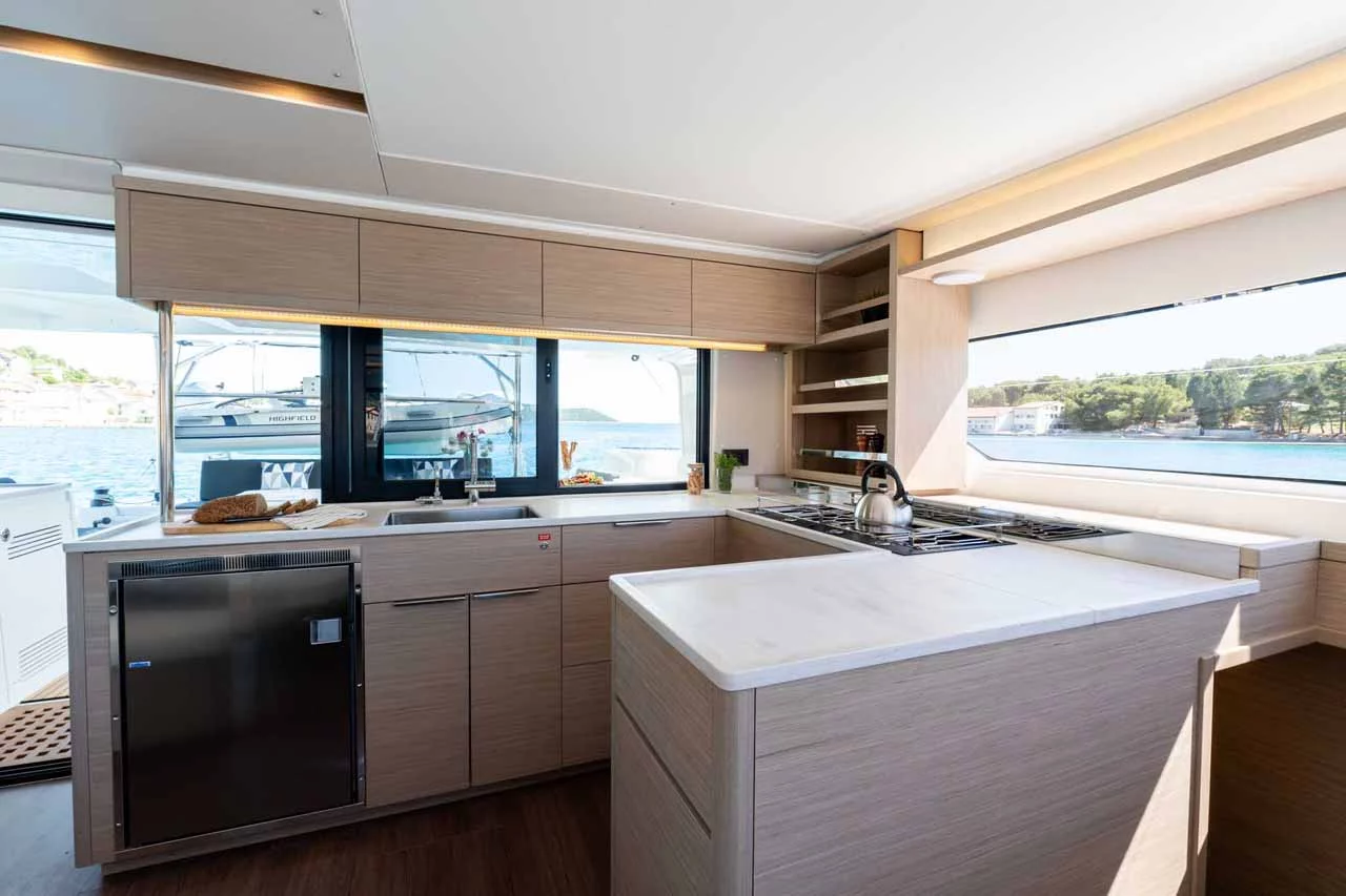 Lagoon 46 - 4 + 2 cab. (Mare Azul)  - 21