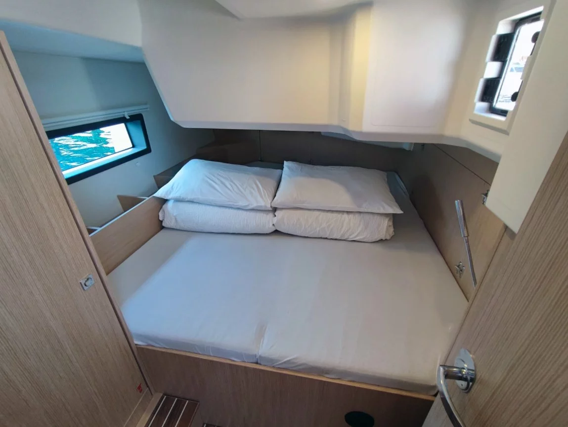 Bavaria C42 (Gala)  - 21