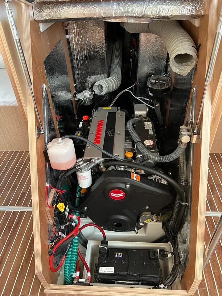 Bavaria C42 (Gala)  - 24