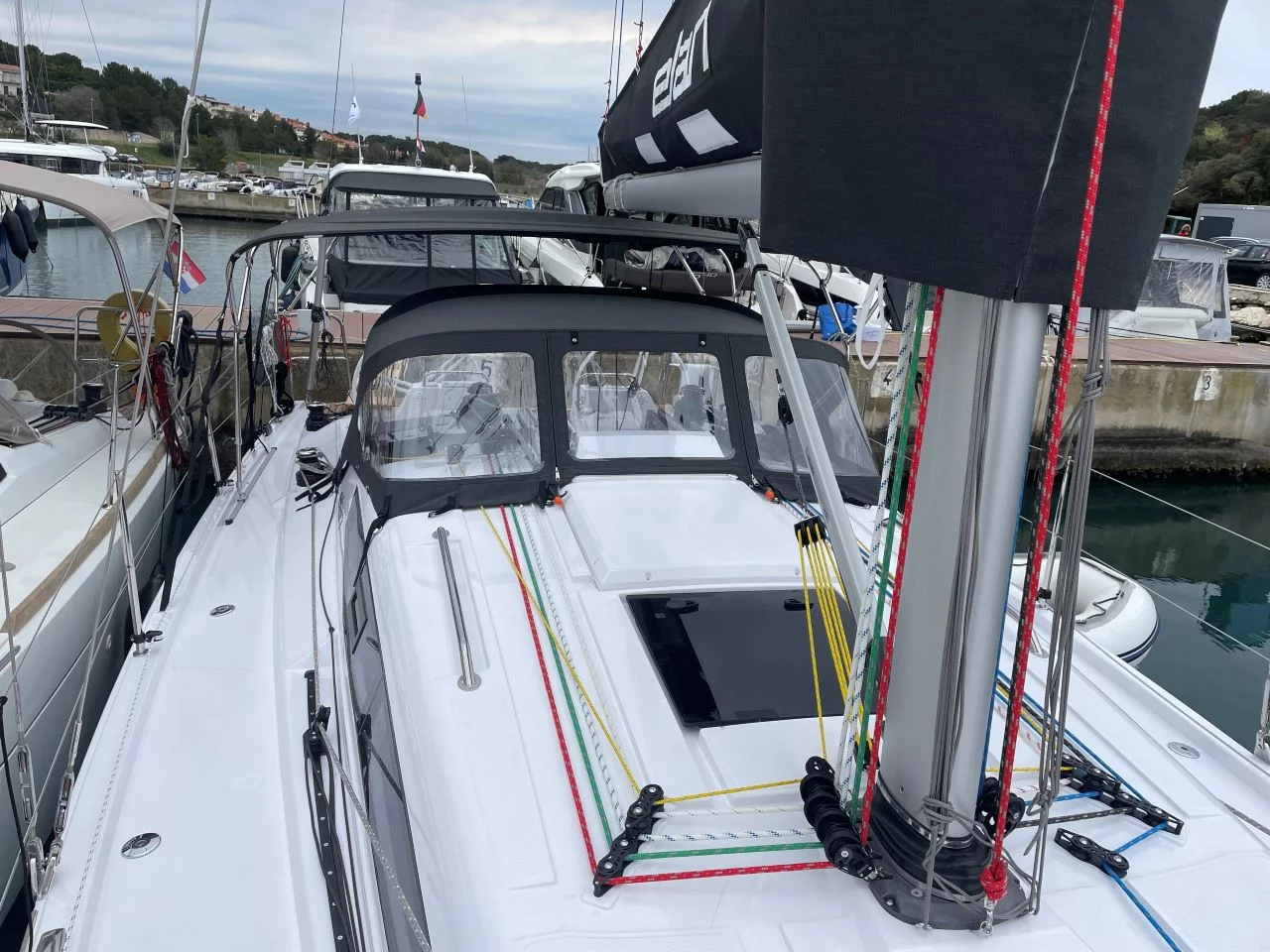 Elan E4 (Luna)  - 5